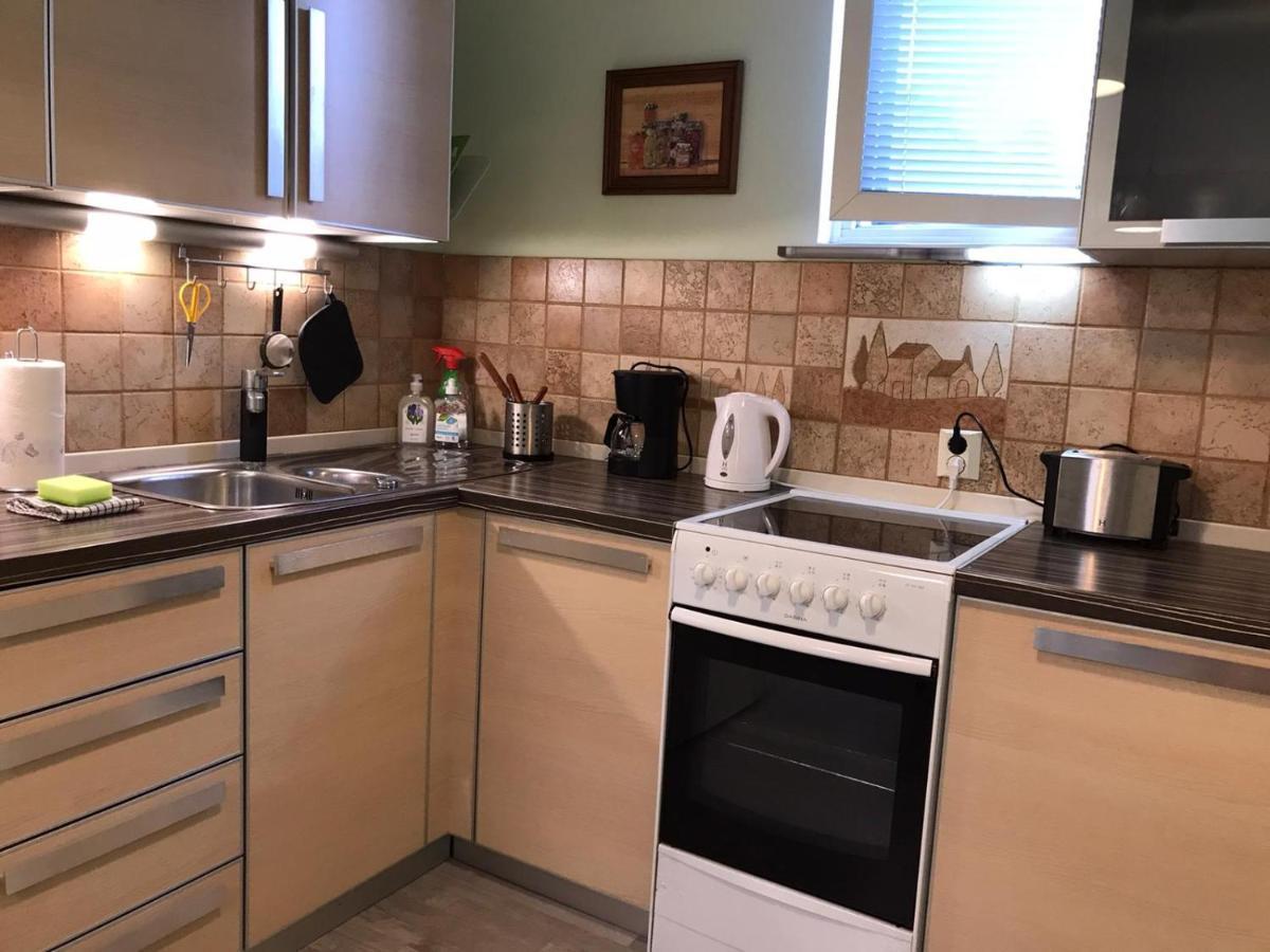 Spacious 1Bdrm Apartment Near Metro. Free Parking Вантаа Экстерьер фото
